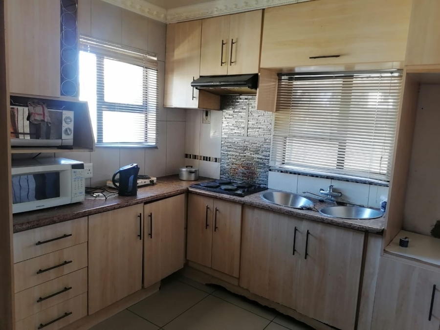 5 Bedroom Property for Sale in Brandwag Free State